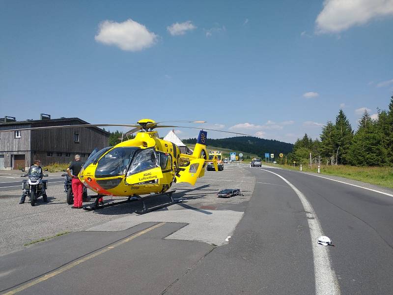 V Krušných horách se vážně zranila cyklistka z Německa