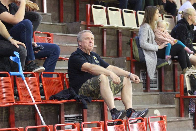 Chomutovské Levhartice i nadále čekají v lize na výhru. Čtvrtou porážku v řadě jim uštědřila Slavia.