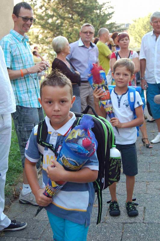 První školní den v ZŠ Duhová cesta v Chomutově.