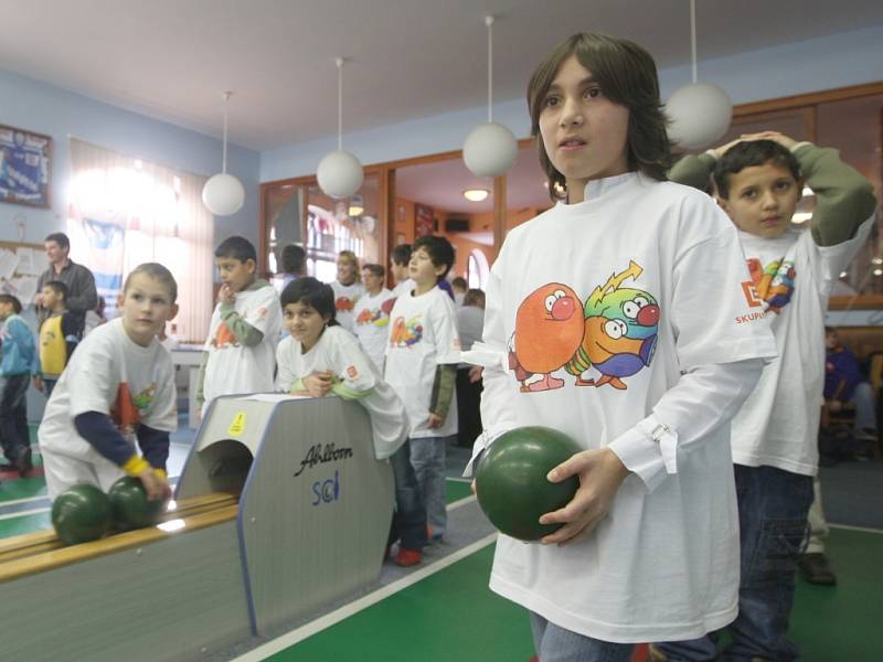 V areálu Golfového klubu u Kamencova jezera v Chomutově čekala na děti z dětských domovů řada soutěží a her.