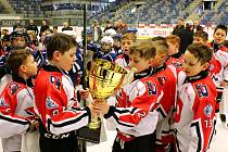 V chomutovská RockNet areně vrcholil letošní ročník mládežnického turnaje Sev.en Hockey Cup.