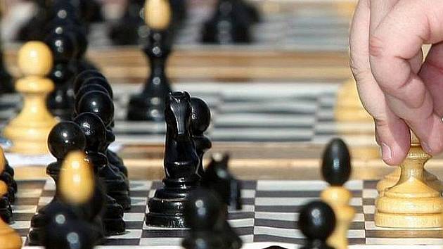 Šachy: Polabinské béčko si rozdělilo body - Pardubický deník