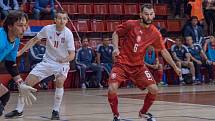 V chomutovské městské sportovní hale se dnes odehrál futsalový zápas Česko - Srbsko s výsledkem 3:4. Odveta se hraje za 14 dní v Srbsku.