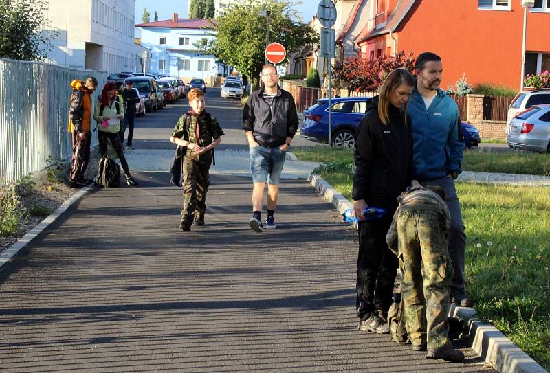 Účastníci pochodu Krušnohorská šlápota se svezli maďarskou „harmonikou“.