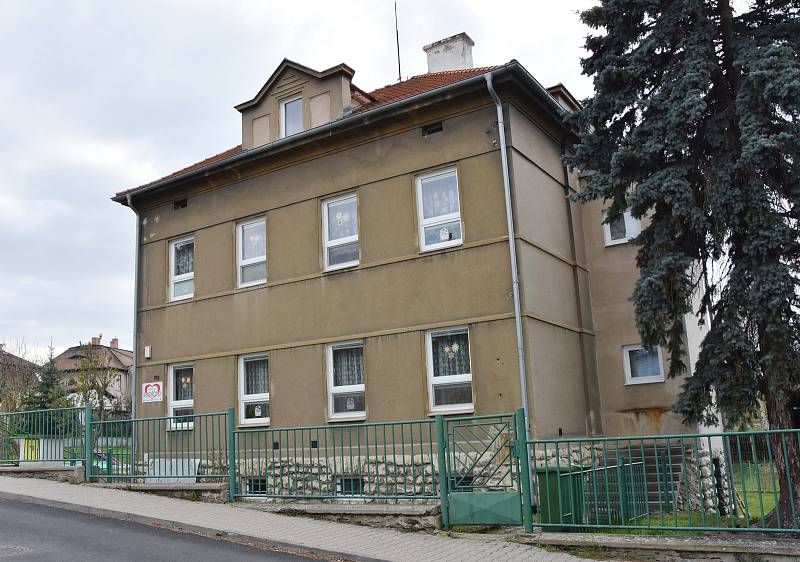 Školka Srdíčko sídlí v domě z roku 1953.