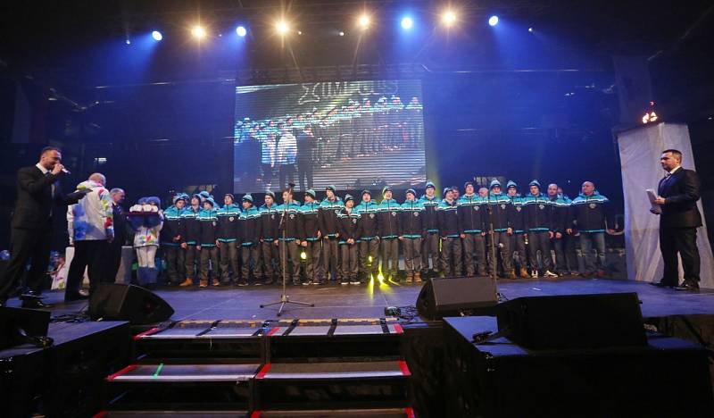 Závěrečným ceremoniálem vyvrcholily ve čtvrtek večer Zimní olympijské hry dětí a mládeže, které letos pořádal Ústecký kraj.