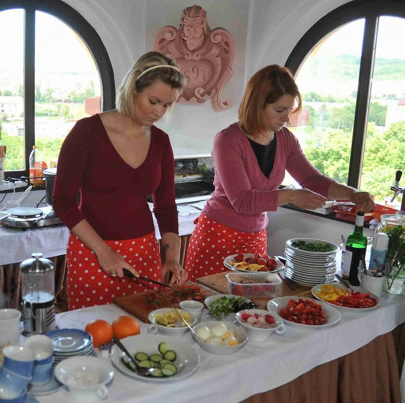 Restaurant day v jirkovské městské věži.