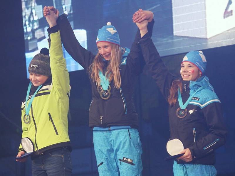 Závěrečným ceremoniálem vyvrcholily ve čtvrtek večer Zimní olympijské hry dětí a mládeže, které letos pořádal Ústecký kraj.