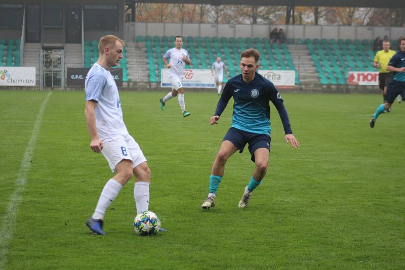 Chomutov (v modrém) hrál s Louny bez branek.