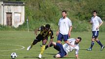 AFK LoKo Chomutov - FK Litol 4 : 1, domácí v bílém.