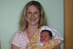 Simona Šťastná z Chomutova šťastně chová svou dcerku Emmu Jurkovou. Na svět ji přivedla v žatecké porodnici 4.11.2015 v 16.17 hodin. Vážila 3430 gramů.