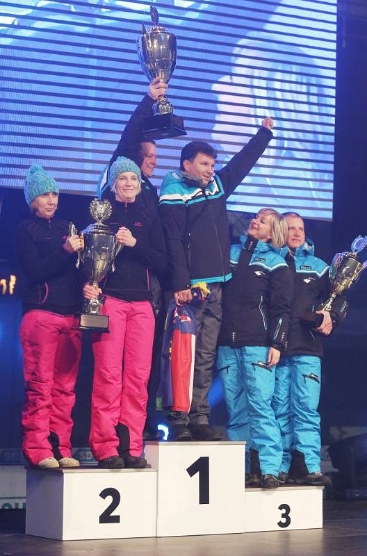 Závěrečným ceremoniálem vyvrcholily ve čtvrtek večer Zimní olympijské hry dětí a mládeže, které letos pořádal Ústecký kraj.