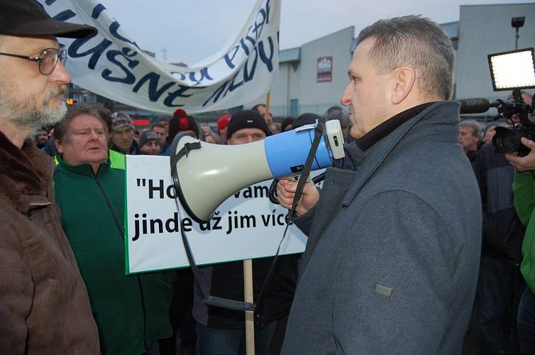 Mezi odboráře přišel generální ředitel Severočeských dolů Ivo Pěgřímek.