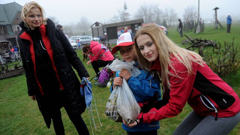 Krušnohorští sherpové zahájili nové desetiletí v mrazu a dešti