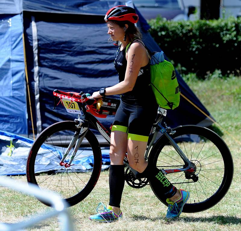 Hopman triatlon u Nechranické přehrady