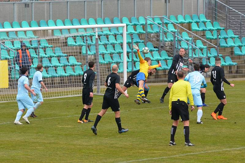FC Chomutov (modří) - FK Brandýs n. Labem 4:3 pk