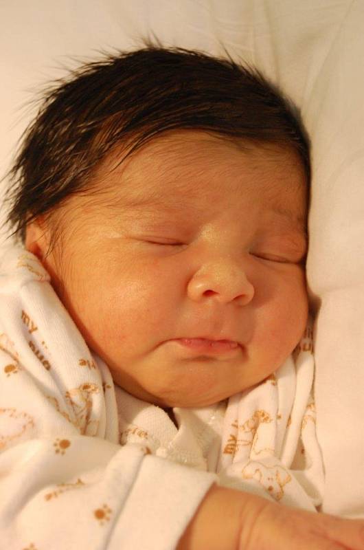 Laurinka Redaiová se narodila mamce Valerii Redaiové 31. 8. ve 13:20 hodin v chomutovské porodnici, měřila 49 cm a vážila 2,95 kg. Rodina je z Chomutova.