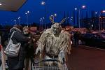 Krampus navštívil Kaufland v Kadani.