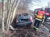 Dopravní nehoda u Klášterce nad Ohří.