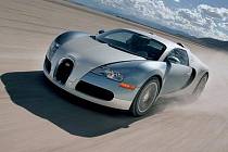 Bugatti Veyron umí jet rychlostí přes 400 km/h.