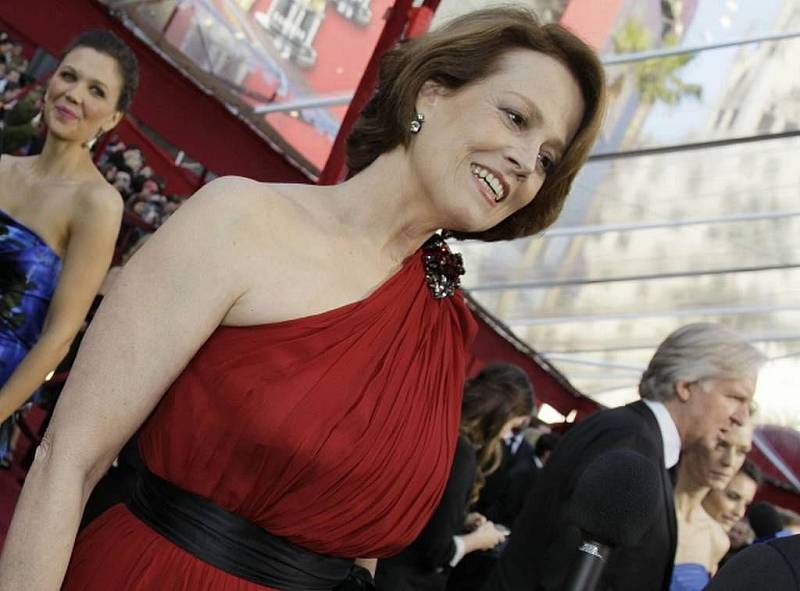 Oscar 2009: Cameronova dvorní herečka Sigourney Weaver, která hrála i v Avataru