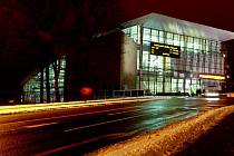 Liberecká knihovna v noci