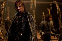 V titulní roli akční fantasy Solomon Kane se objevil britský herec James Purefoy