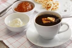 Kávová kultura napříč Evropou: Melange, café au lait, RAF a další kávové záhady. Seznamte se